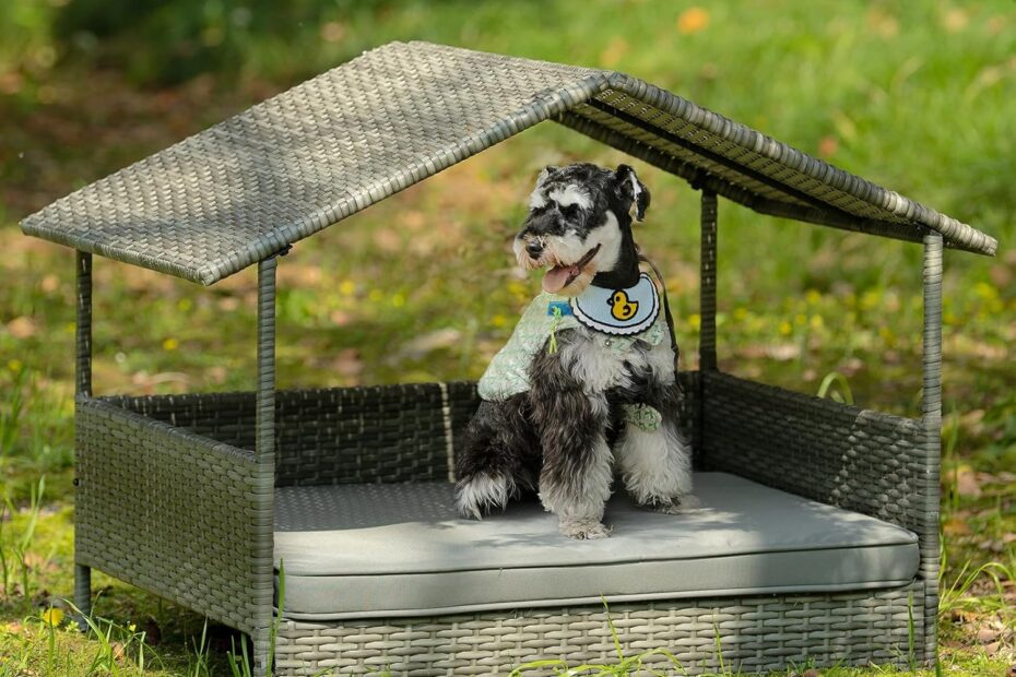 Stylish Comfort: Review of the 32" Wicker Dog House with Canopy for All Breeds