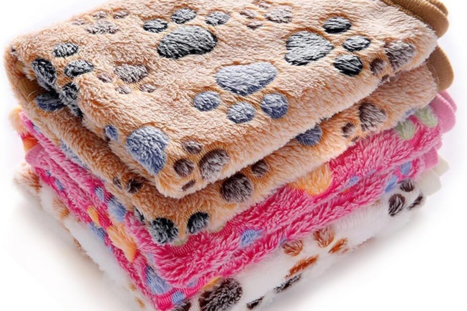 Cuddle Up: Review of the Super Soft Fleece Pet Blanket for Your Furry Friends