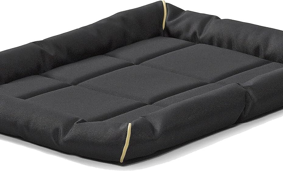 Ultimate Comfort: Review of MidWest MAXX Water-Repellent Dog Bed for 30-Inch Crates