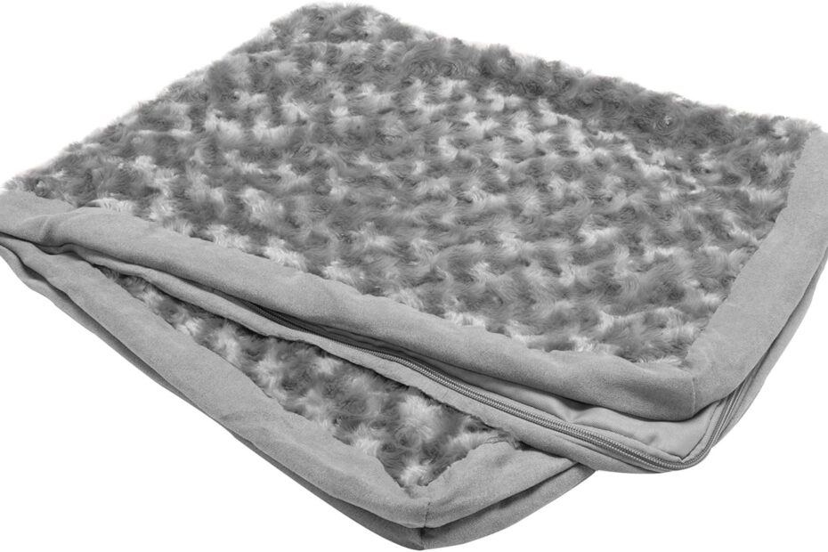 Ultimate Comfort: Review of the Furhaven Ultra Plush Dog Bed Cover