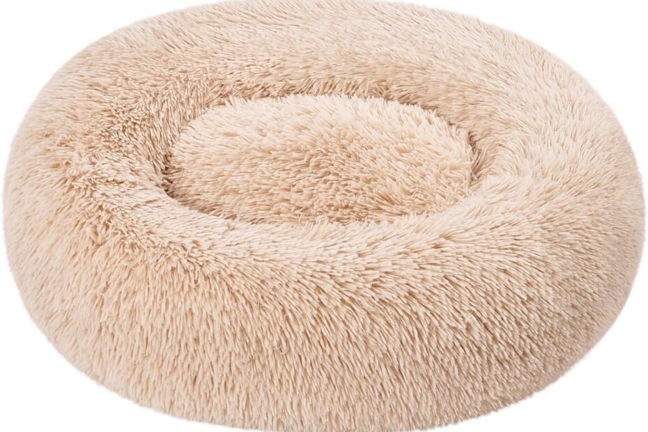 Cozy Comfort: A Review of the Amazon Basics Donut Pet Bolster Faux Fur Bed for Dogs