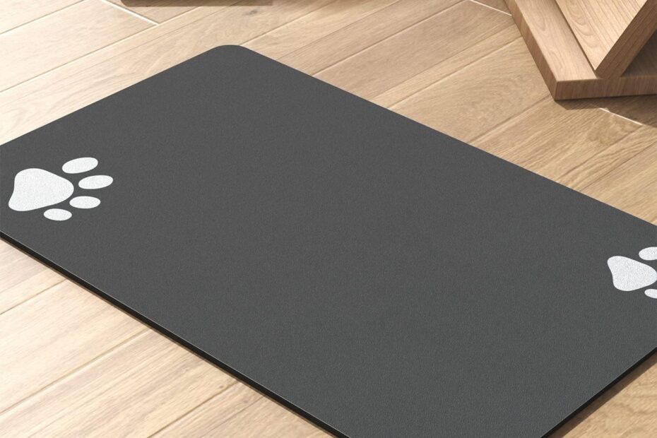 Stop the Mess: Discover the Best Absorbent Pet Feeding Mat for Your Furry Friend!