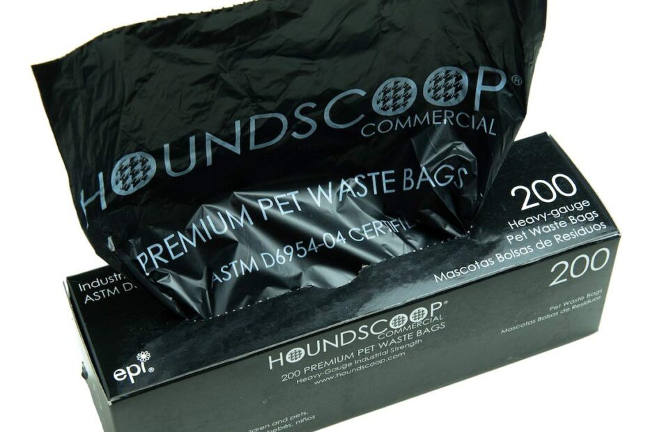 Top-Notch Pet Waste Bags: Review of 2000 Biodegradable Bags for Every Dog Owner