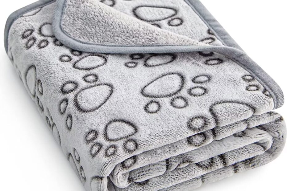 Cozy Comfort: Review of the Stuffed Small Dog Blanket for Your Fur Baby