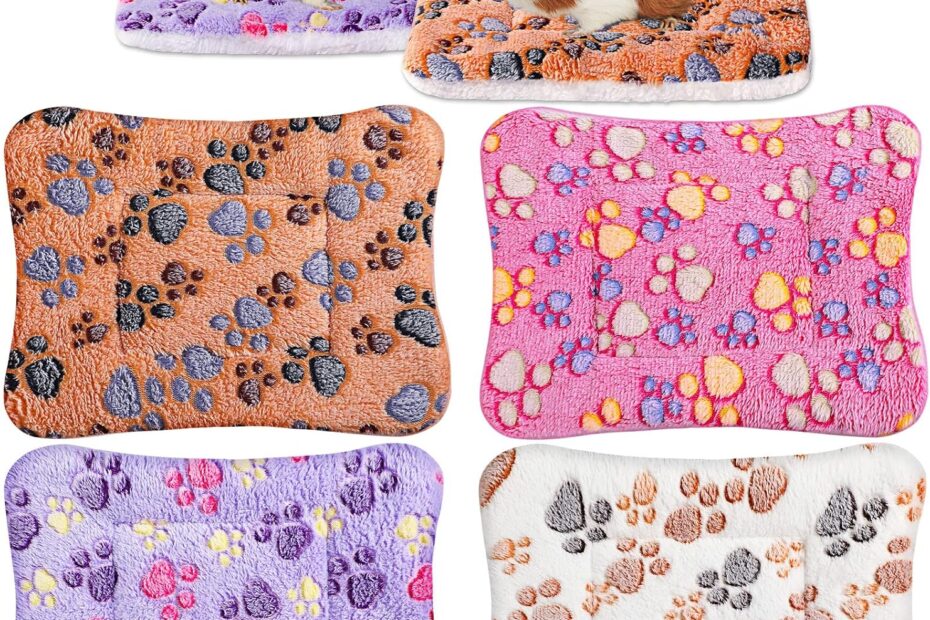 Cozy Comfort: Review of the Ultra Soft Dog & Cat Bed Mats for Small Pets