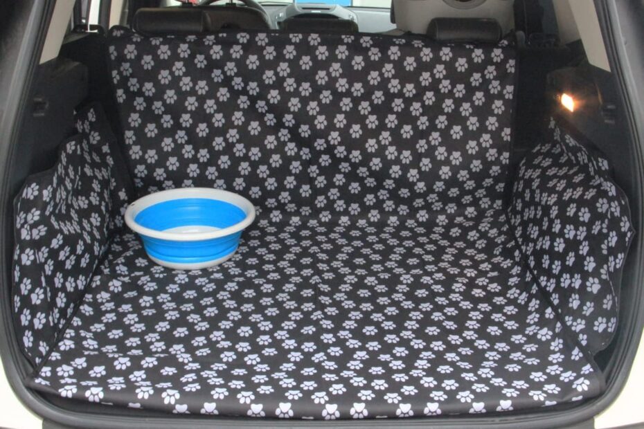 Protect Your Car with the Ultimate Pet Dog Trunk Cargo Liner: Waterproof & Washable!