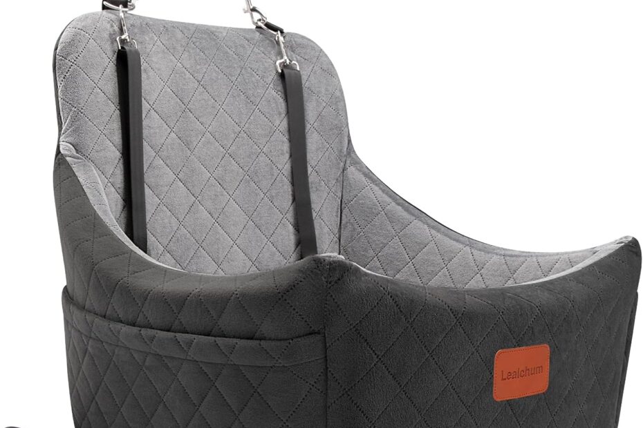 Travel in Comfort: The Ultimate Dog Car Seat Review for Small Dogs