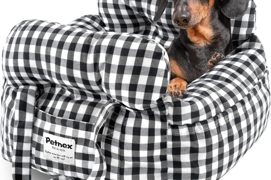 Travel in Style: The Ultimate Dog Car Seat for Small Dogs Reviewed!