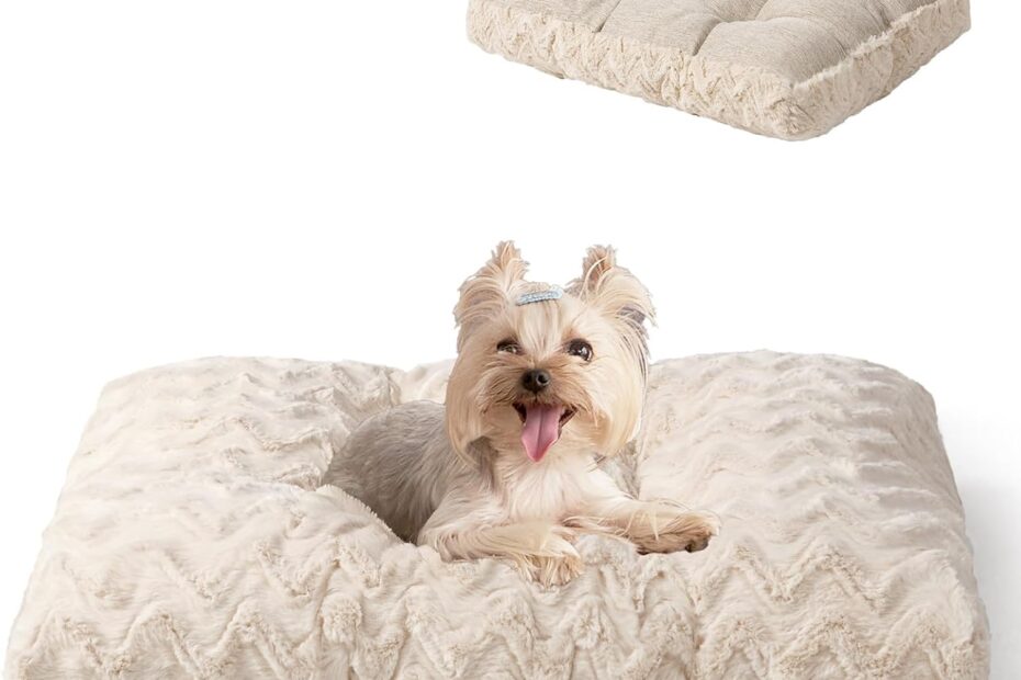 Cozy Comfort: A Review of the EHEYCIGA Washable Dog Crate Bed for Small Pets